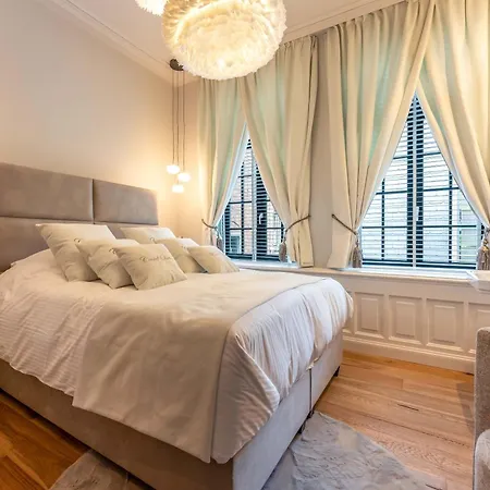 Castelsuites *