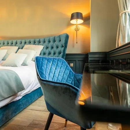 לינה וארוחת בוקר Castelsuites *
