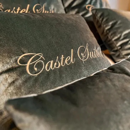Castelsuites לינה וארוחת בוקר *