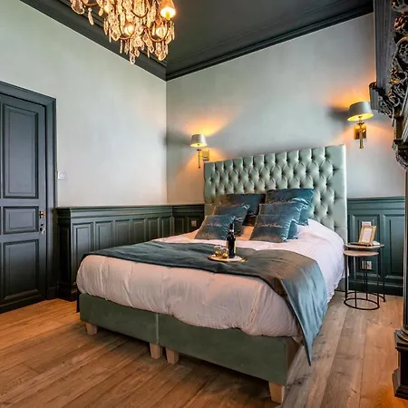 לינה וארוחת בוקר Castelsuites